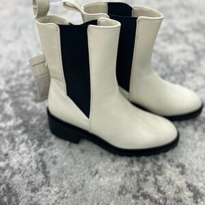 Women's Cream and Black chelsea Boots